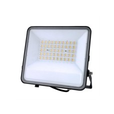 XLED 150W LED reflektor sa antikondezacionim ventilom 6500K IP65 XLED 150W LED reflektor sa antikondezacionim ventilom 6500K IP65